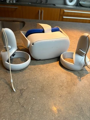 Oculus Quest 2 256GB Advanced All-in-one VR Headset – White READ DESCRIPTION - Image 1 of 2