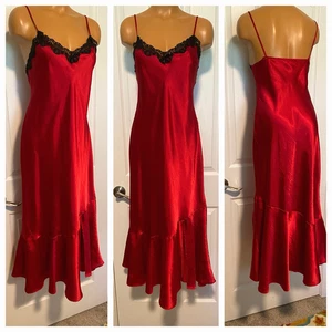 VTG 90's DELICATES LINGERIE RUBY RED SATIN W/ LACE TRIM LONG NIGHTGOWN SZ M - Picture 1 of 10