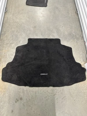 Alfombrilla de maletero Toyota Corolla 2003-2008 OEM usada Foto 1 de 4
