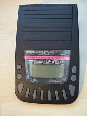 Zoom 9001 Multi Effects Processor - Boxed and Perfect! - Image 1 of 4