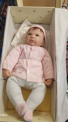 MUÑECA DE VINILO ASHTON-DRAKE "BEBÉ NIÑA JUGUETONA REAL" 18" ARTISTA T.MARJORIE NUEVA EN CAJA Foto 1 de 4