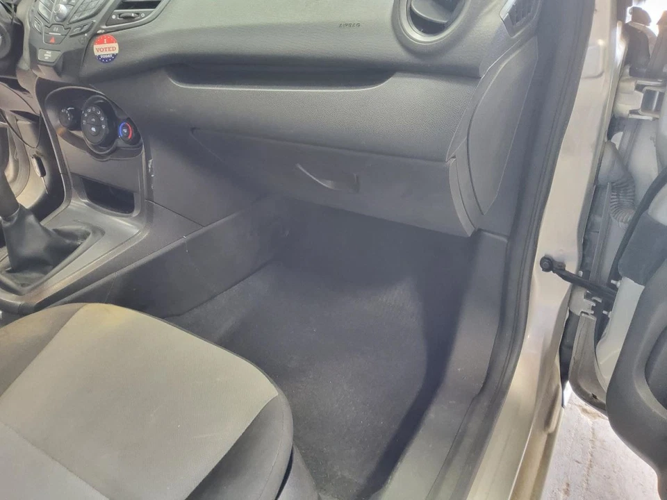 Guantera Fiesta 2016 472706 Foto 1 de 1