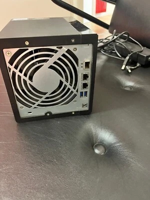 NAS Qnap TS-431X2-8G + 4ssd 1tb crucial cadauna - Immagine 1 di 3