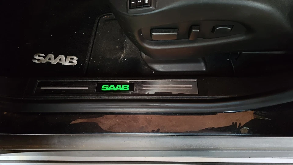 Alféizares de puerta iluminados Saab 9-4x Foto 1 de 4