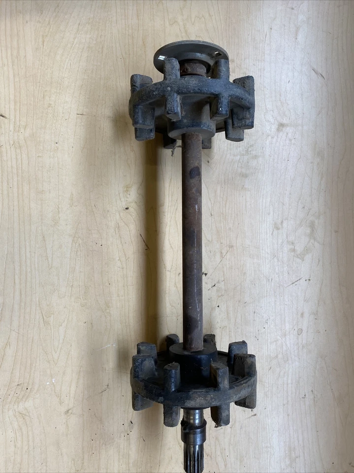 老式 70 年代雪地摩托车北极猫豹,彪马 340 400 440 轨道驱动器 — 第 1/4 张图片