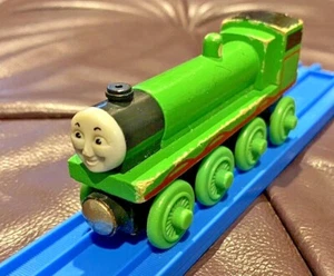 VINTAGE HENRY THOMAS TANK ENGINE & FRIENDS WOODEN RAILWAY NO NAME BENEATH VGC! - Picture 1 of 5