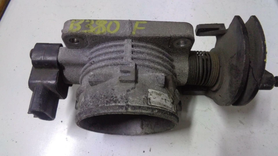 Ford Explorer 1997-01 4,0 L carrocería del acelerador Foto 1 de 1