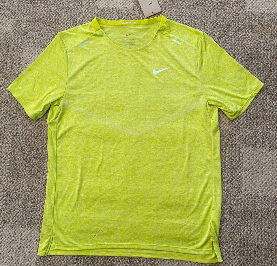 Men's Nike Reflective Running T-Shirt Breathe Rise 365 CZ9184-308 Sz M