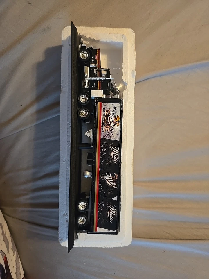 Miller Genuine Draft Semi 1:100 - Изображение 1 из 1