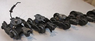 LIONEL POSTWAR SPECIALTY TRUCKS X 6 - Image 1 of 4