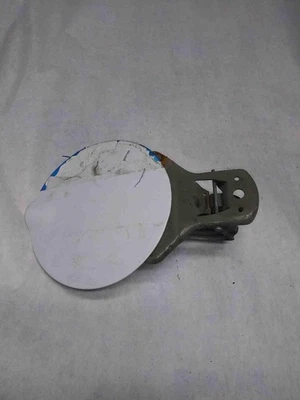 Fuel Filler Door FORD CROWN VICTORIA 98 99 00 01 02 03 04 05 06 07 08 09 10 11 Foto 1 de 4