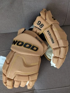 Sherwood Connor Bedard Chicago Blackhawks Winter klassische Handschuhe Team ausgestellt Pro - Bild 1 von 9
