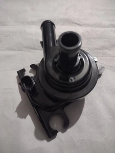 Drive Motor Inverter Cooler Water Pump Kit - Compatible with Select Toyota Prius - Picture 1 of 3