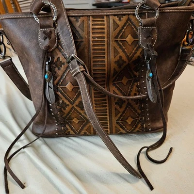 Cartera de transporte oculta con flecos de cuero de vaca genuino Trinity Ranch con billetera Foto 1 de 4