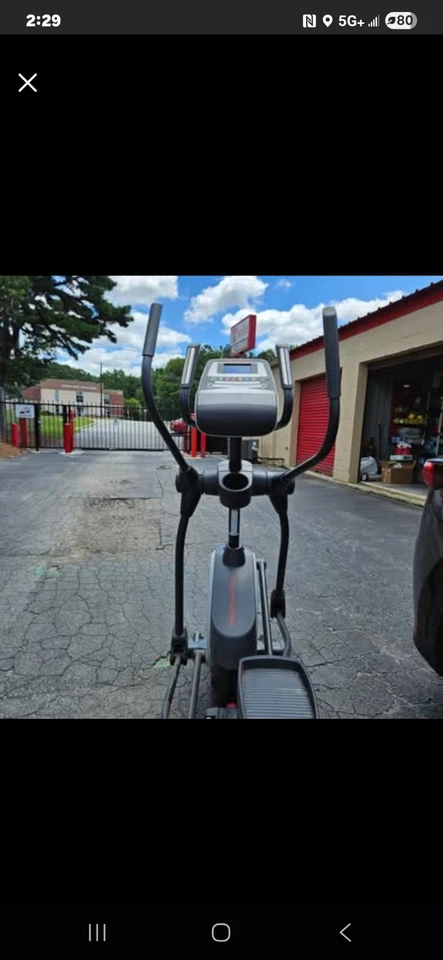 ProForm 520 E PFEL559142 Adjustable Inline Elliptical Indoor Cardio Machine - Image 1 of 1