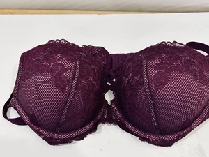 Reggiseno Torrid Curve taglia 40B ferretto leggermente foderato pizzo bordeaux 11126614 - Foto 1 di 4