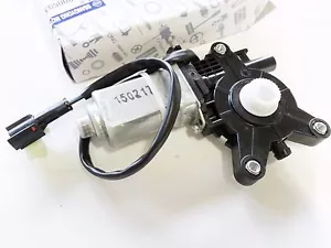 OEM Power Window Motor ASSY Left Ssangyong New Korando (KJ) 01-05 #8810006030 - Picture 1 of 10