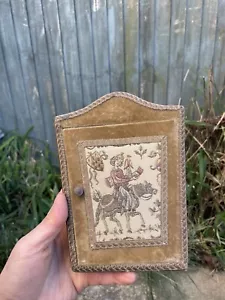 Antique Vintage Tapestry Wall Art Key Box - Picture 1 of 8