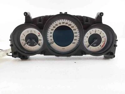 Cuadro de instrumentos velocímetro Mercedes-Benz C250 W204 2013 2049004409 millas UNK Foto 1 de 4