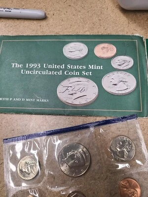 1993 United States Mint Set in Original Packaging - Image 1 of 4