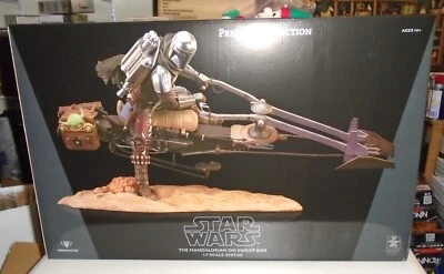 ESTATUA MANDALORIANA EN BICICLETA SWOOP COLECCIÓN PREMIER GIGANTE SUAVE 1:7 L/E Foto 1 de 4