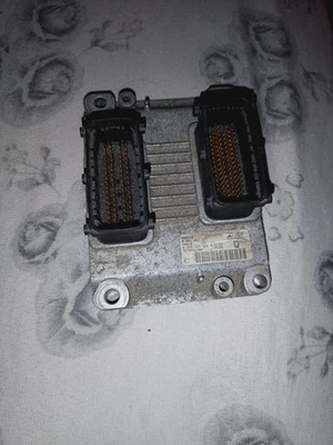 0261267008 ME73H4L005 Ecu Bosch Lancia Ypsilon 1.2 16V - Immagine 1 di 4