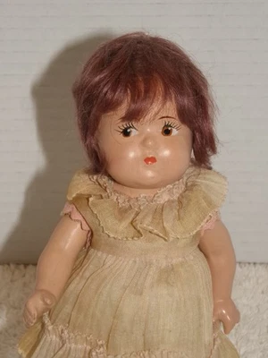 De colección Madame Alexander Dionne Quintillizos 8" Pelucado Niño Pequeño "Yvonne" Foto 1 de 4