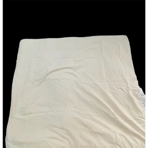 Babybett weiß Strick Satin Trim Quadrat Uni Quilt Decke 45" x 45" - Bild 1 von 5