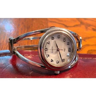 Женские часы Collezio серебристого цвета 32 мм, циферблат MOP, стиль браслета - Изображение 1 из 3