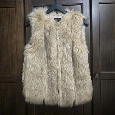 TopShop Chaleco de Piel Sintética Beige Cierre de Gancho y Ojos Bolsillos Forrado Satinado Talla US 2 Foto 1 de 4