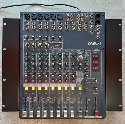 Yamaha  MG124CX neuwertiger Mixer Mischpult für Live DJ Bands Duo Trio Musiker - Bild 1 von 3
