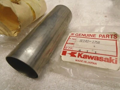 Un nuevo collar horquilla Kawasaki 1995-2002 ZX6 ZX6E Ninja espaciador 92143-1758 Foto 1 de 2