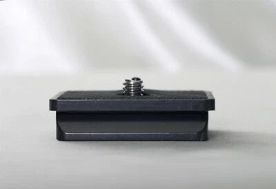 Placa de liberación rápida para trípode Ambico V0553 con cabezal tipo fluido Foto 1 de 4