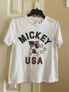 Disney Mickey  Mouse Women's Short Sleeve Graphic T-Shirt Size XS  NWT - Picture 1 of 6