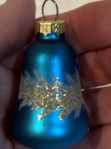 VINTAGE ALLEMAGNE DE L'OUEST cloche à paillettes en verre mercurisé ornement de Noël bleu - Photo 1/7