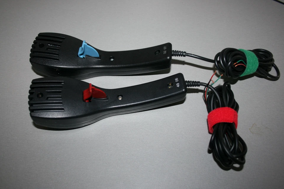 SCALEXTRIC Zubehör: 2 Handregler neu ohne Ovp. - Bild 1 von 1