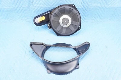 Bajo central convertible lado del conductor BMW 645Ci 650i M6 65139143126 OEM Foto 1 de 4