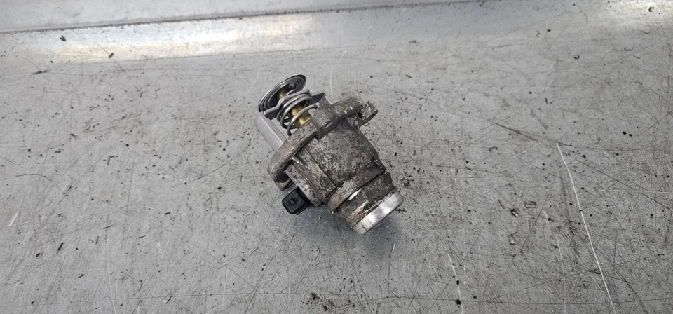 BMW 3 4 Series F80 M3 F82 F83 M4 F87 M2 THERMOSTAT - Image 1 of 1