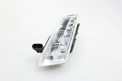 LED Blinker vorne links Indicator Light Piaggio Vespa GTS 125 300 310 22- - Bild 1 von 4