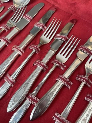 12 Setting WM.A.Rogers AA HEAVY Oneida Ltd Debutante Grandeur Silverware Coll. Foto 1 de 4
