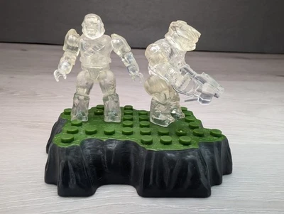 (Lot Of 2) HALO Mega Bloks Brute Stalker Active Camo Mini Figures & Terrain - Image 1 of 4