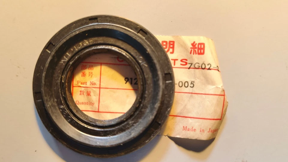 Honda  Accord, Civic, Prelude  1973-1985  Oil Seal, Simmering,Paraolio 35x68x9 - Bild 1 von 1