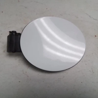 Discovery 2018 OEM puerta de llenado de combustible blanca identificación OEM # HY3227936AB Foto 1 de 4