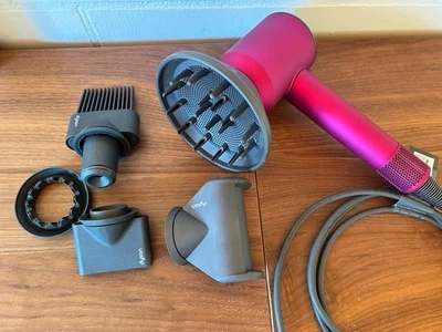 Dyson Supersonic Haartrockner – Fuchsia/Silber – mit Originalaufsätzen - Bild 1 von 4
