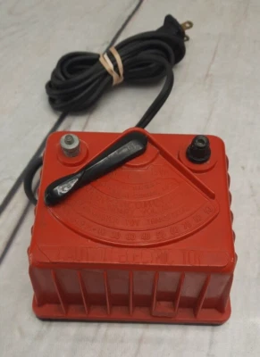 Lionel 4851 RED Transformer 7-15 VAC Secondary Voltage USA Made - Image 1 of 4