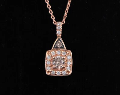 Collar de 18"" con halo de diamantes y vainilla chocolate oro rosa de 14 quilates Levian de $1,500 Foto 1 de 4