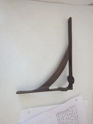 Soporte de estante clásico Signature Hardware 7-3/8 x 10" latón antiguo 050002AB Foto 1 de 4