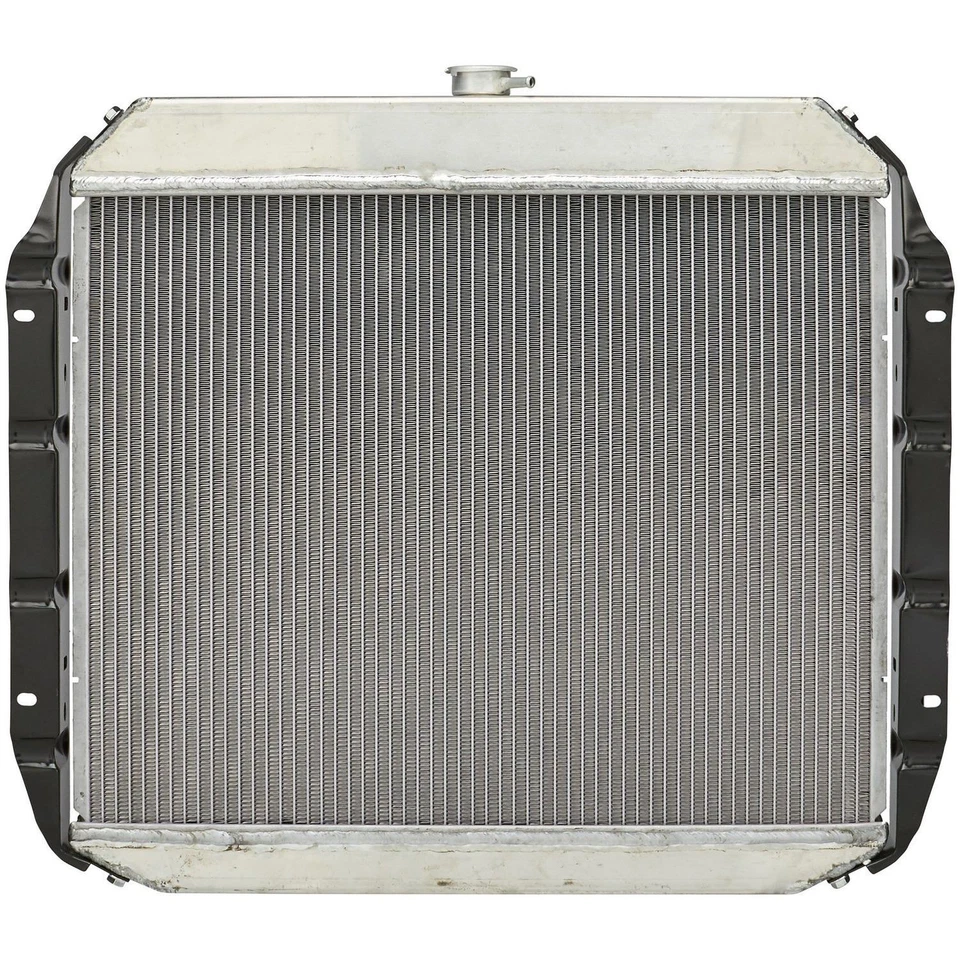 Radiador Spectra Premium CU394 para 66-79 Ford F-100 F-150 F-250 F-350 Foto 1 de 4