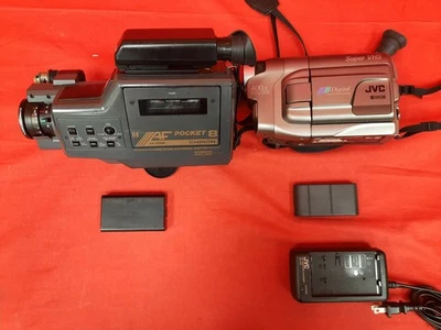 Lot Of 2 VHS Camcorders With Batteries JVC Chinon 7702 - Image 1 of 4