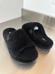 UGG Men's Fluff You Black Slides Sandals Size 9 New 1117473 - Picture 1 of 17